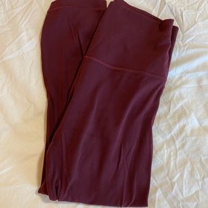 Lululemon size 4 Align crop berry color!